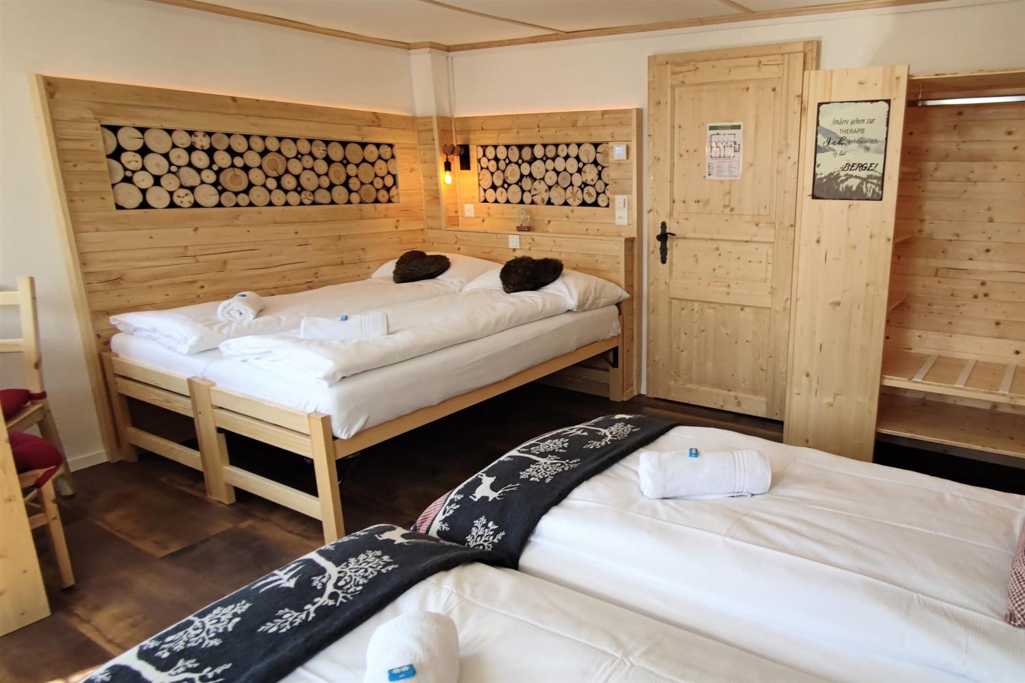 Gasthaus Alpina Tschappina Номер фото